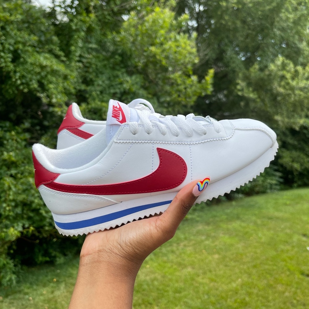 Nike Cortez Basic Leather Shoes in White